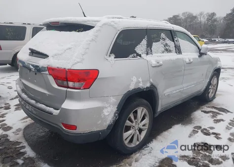 2011 Jeep Grand Cherokee Laredo z USA, uszkodzony, nr VIN 1J4RR4GG0BC684129